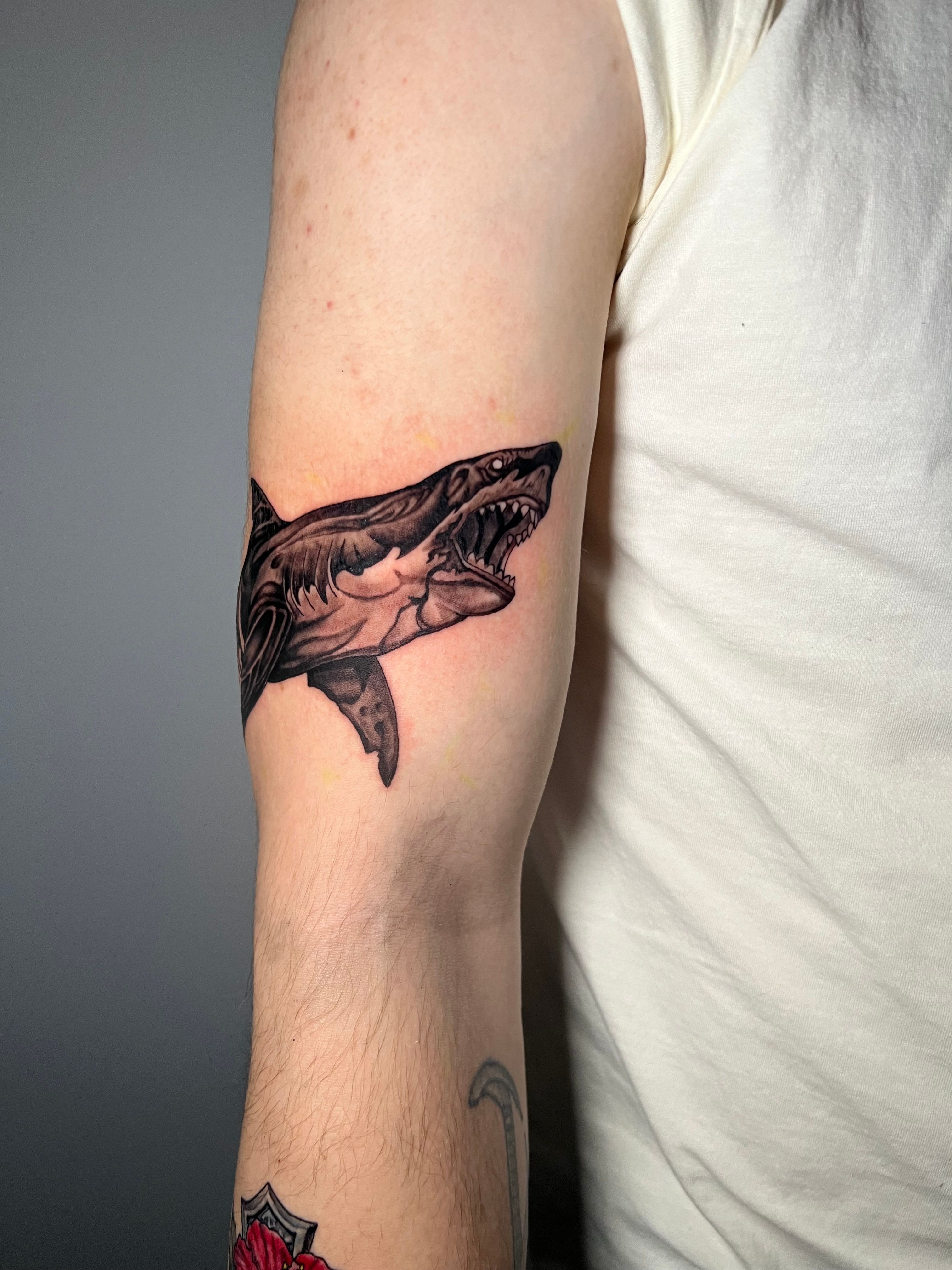 service at Platinum Tattoos Piercings, San Antonio TX
