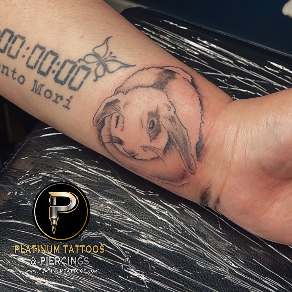 Traditional tattoo by Skar at Platinum Tattoos & Piercings, San Antonio TX