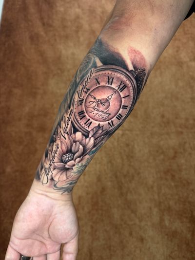 tattoo Black & Grey on the Forearm by Jerson
