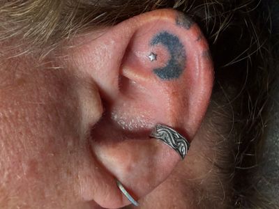 Flat piercing with Implant Grade Titanium Labret Stud/Flat Back by NeoMetal by Mingo at Platinum Tattoos & Piercings, San Antonio TX